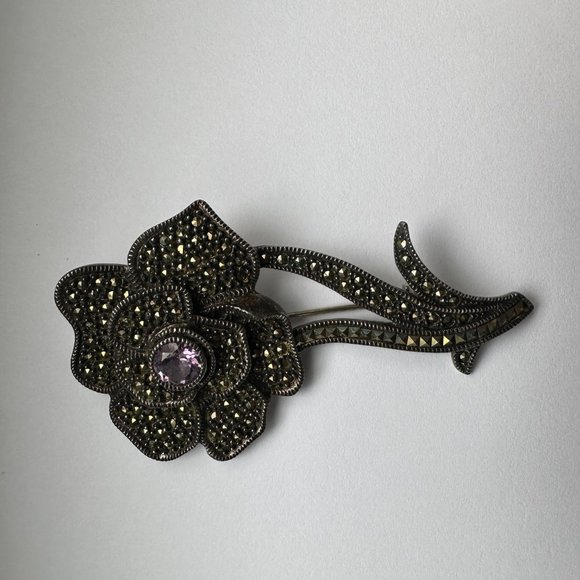 Judith Jack marcasite and sterling brooch with amethyst center. Vintage. - Picture 5 of 9